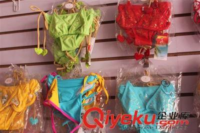 比基尼、分體泳衣 女士分體時尚泳裝兩件套批發 OEM泳裝工廠加工 女式泳衣批發-義烏蘇野貿易提供比基尼、分體泳衣 女士分體時尚泳裝兩件套批發 OEM泳裝工廠加工 女式泳衣批發的相關介紹、產品、服務、圖片、價格義烏蘇野貿易、拉舍爾毛毯;各種庫存產品小商品;外貿尾單產品;鞋服;保暖內衣套裝;皮草皮衣;雪地靴;家居日用品